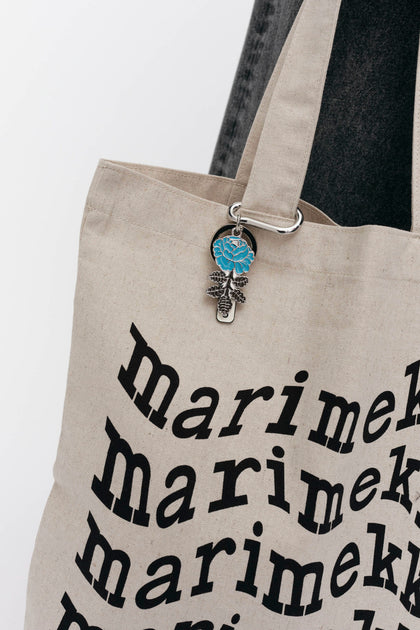 Marimekko Puhallus Vihkiruusu Keychain Turquoise – KIITOSlife