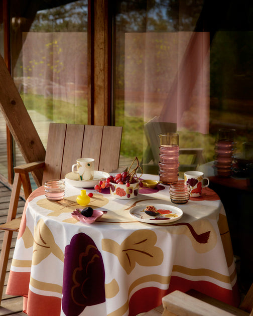 Marimekko Kukasta Kukkaan Square Tablecloth – KIITOSlife