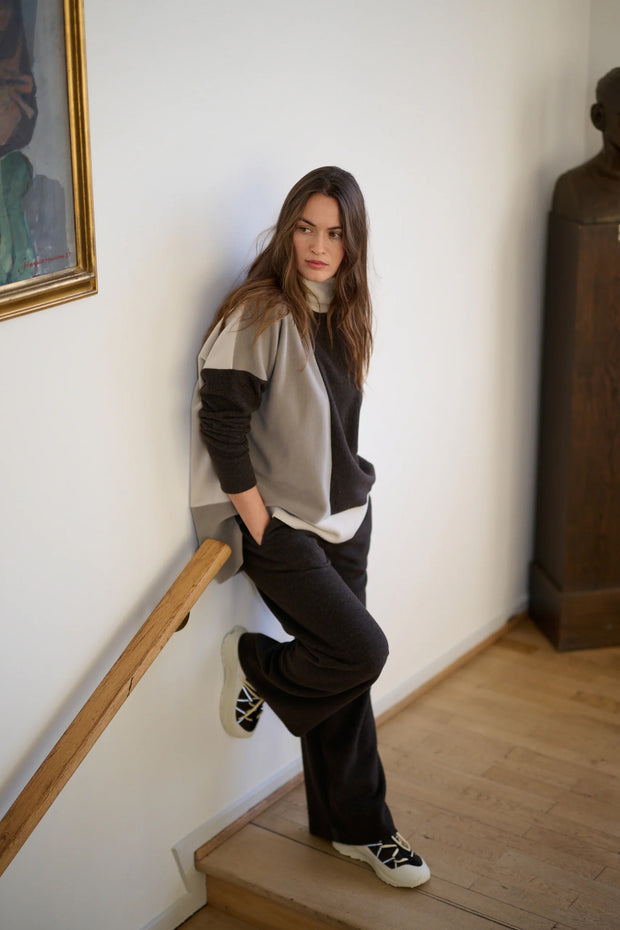 Henriette Steffensen Patch Sweater Chokolate/Kit/Elephant | 1380