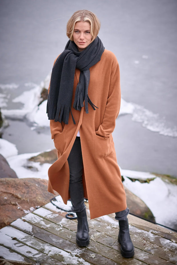 Scarves & Cold-Weather Accessories – KIITOSlife