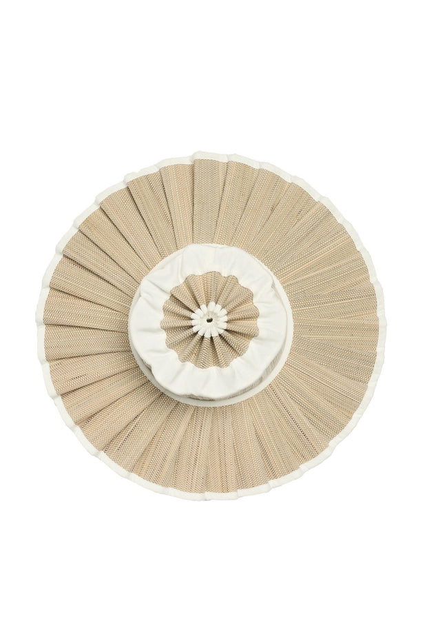 Lorna Murray Ladies Maxi Capri Hat Front Row