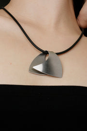 Fink Design Leaf Necklace Silver