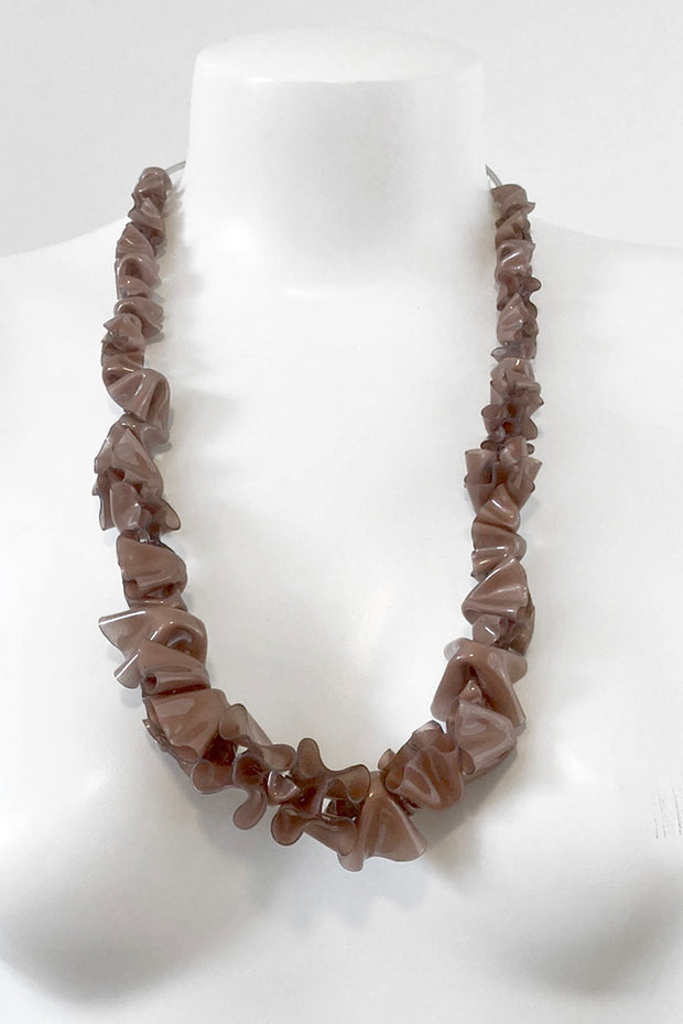 MagmaLaB Creature Ruffle Necklace Earth