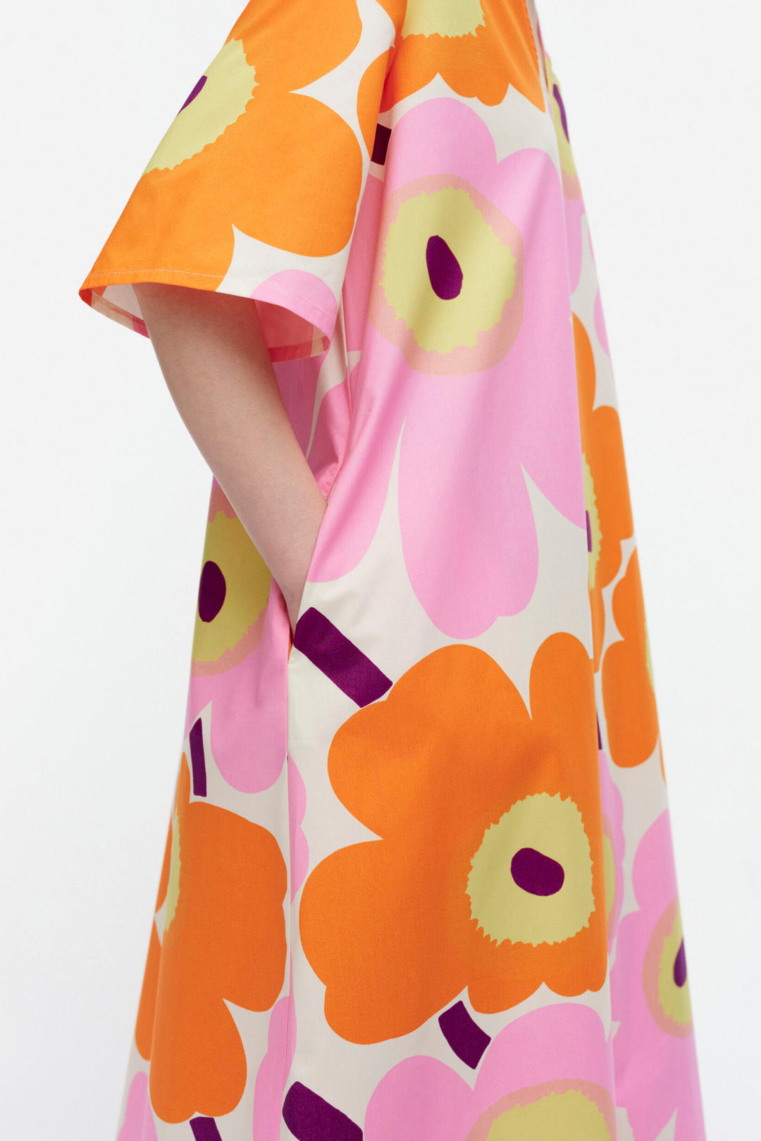 marimekko - Kellotus Unikko ワンピース Marimekko Kellotus Unikko Dress – KIITOSlife