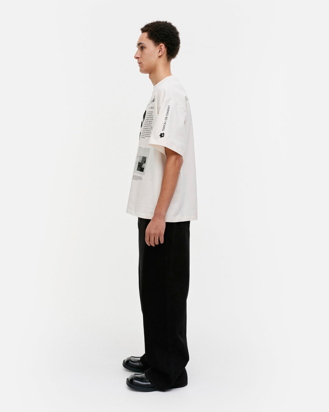 【24AW】マリメッコ/ Nopeus Unikko Tribute Placement Tシャツ Marimekko Nopeus Unikko Tribute Placement T-Shirt – KIITOSlife
