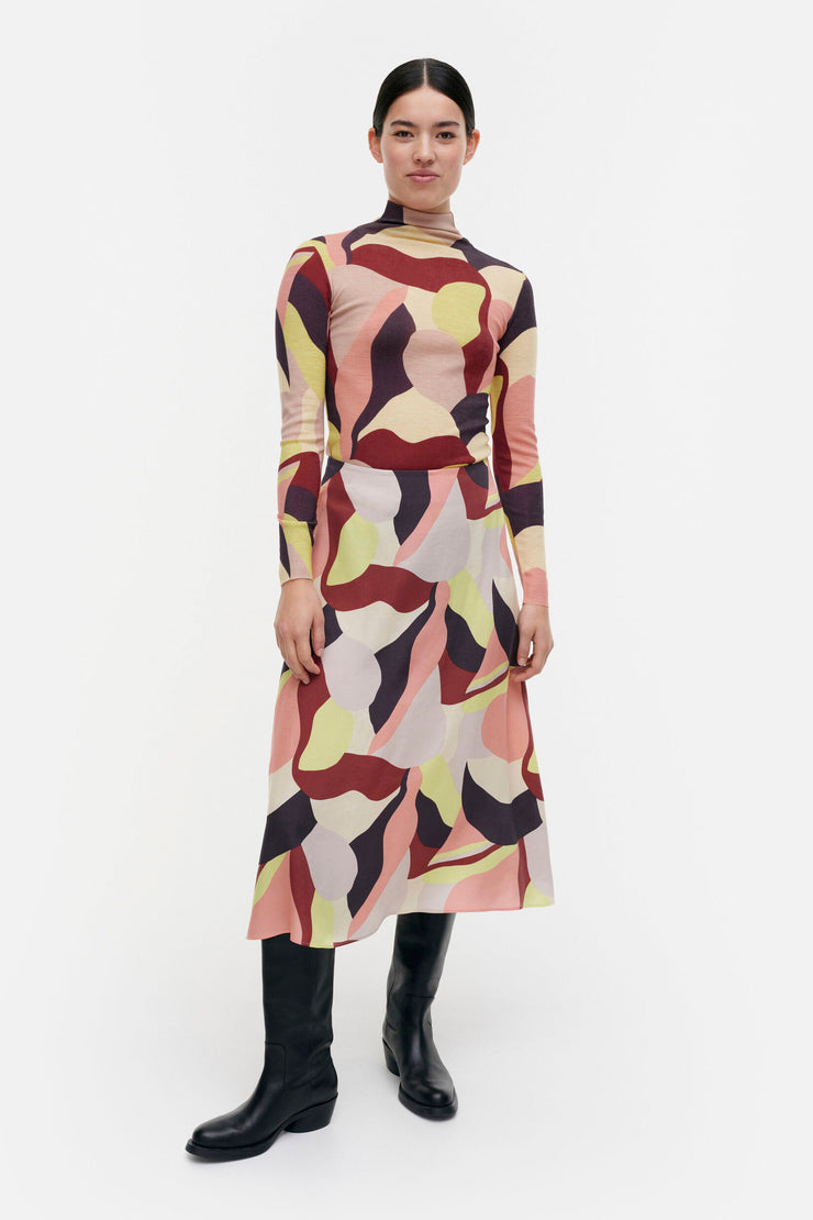 Marimekko Veduto Kamelia Wool Turtleneck