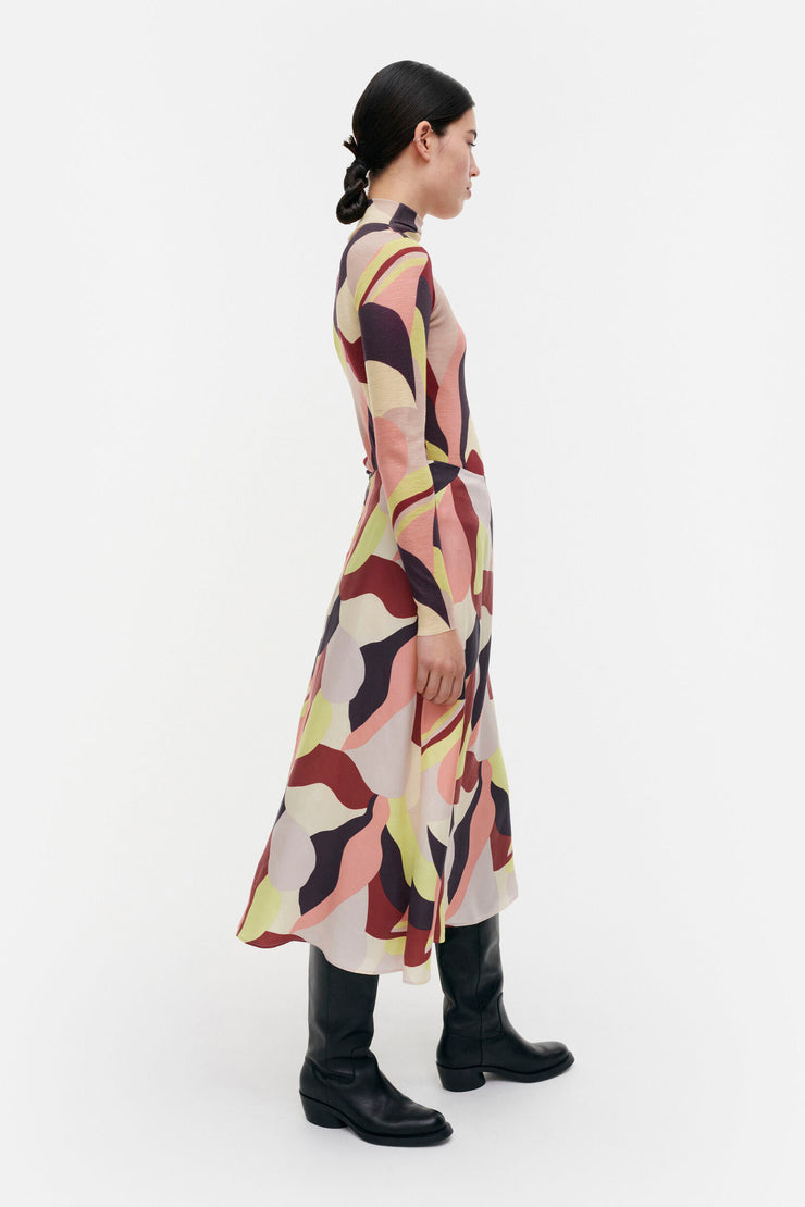 Marimekko Veduto Kamelia Wool Turtleneck