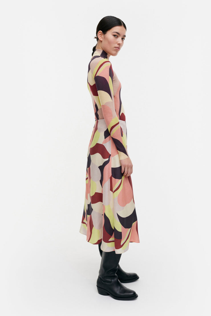 Marimekko Veduto Kamelia Wool Turtleneck