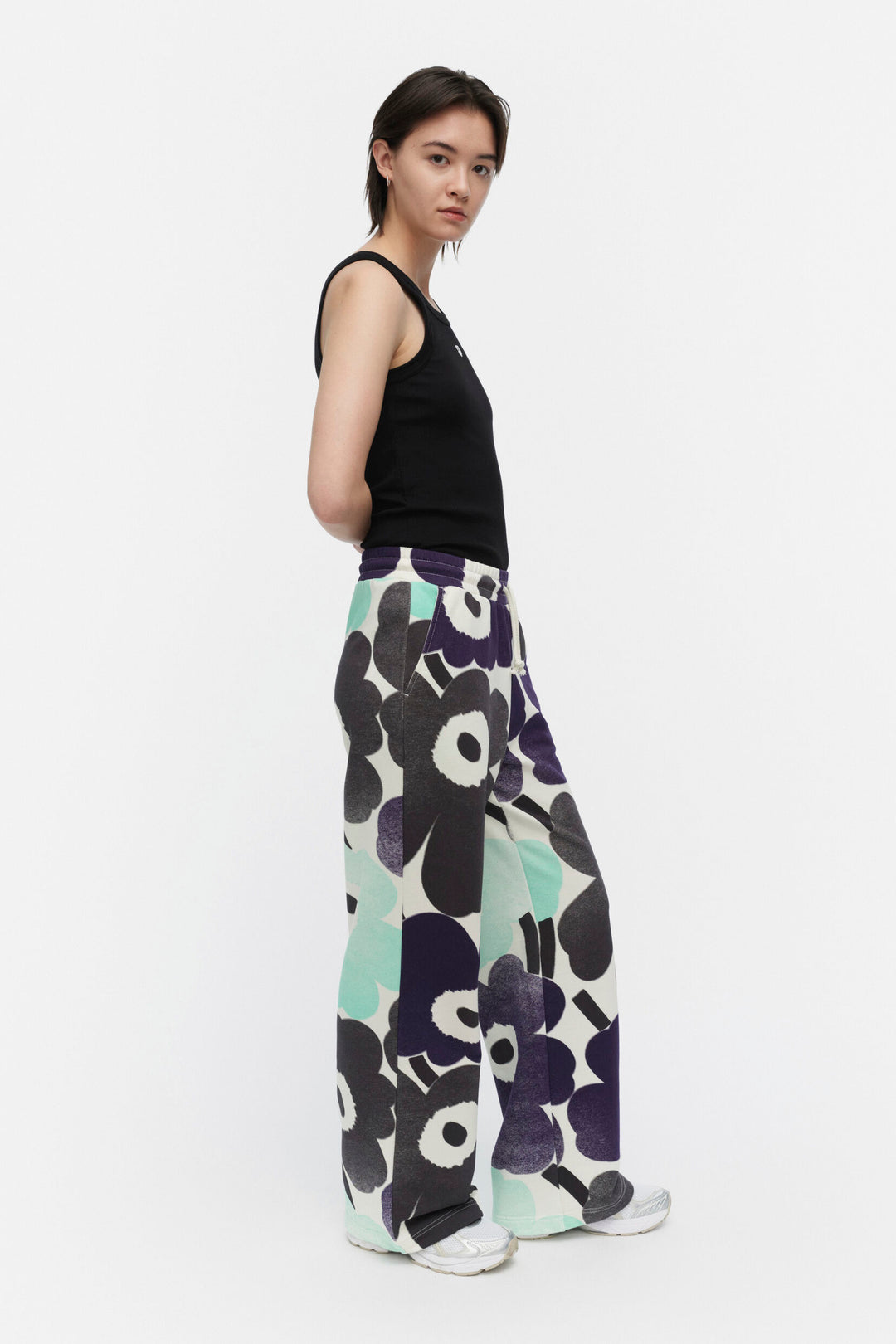 元値56000円　marimekko フラワープリント ワイドパンツ Marimekko Varret Unikko Kioski Sweatpants – KIITOSlife