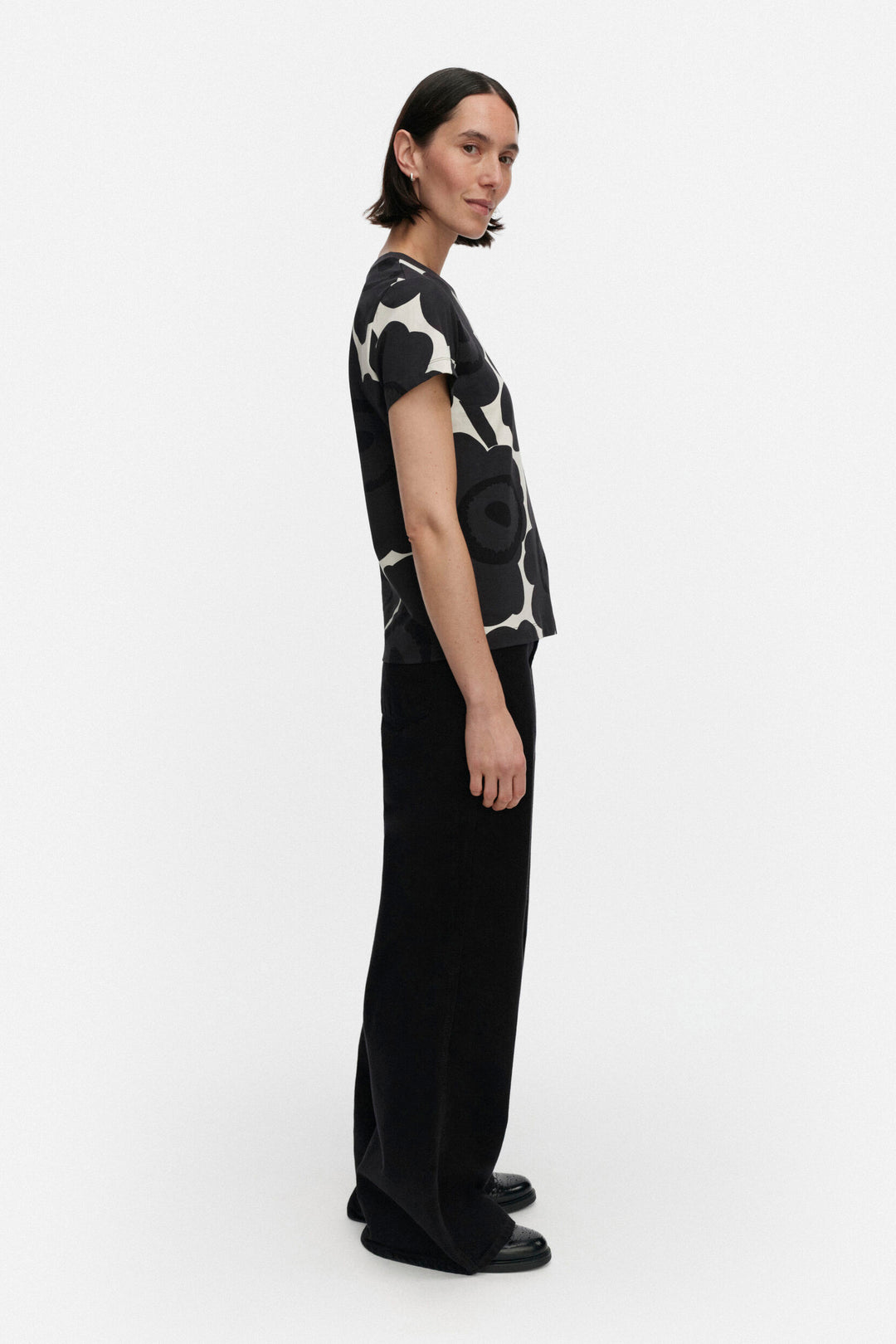 ★SALE Heleys Unikko Tシャツ XLマリメッコ Marimekko Heleys Unikko T-Shirt Top – KIITOSlife