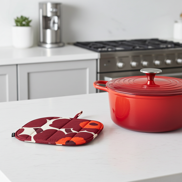 Marimekko Pieni Unikko Potholder Wine Red