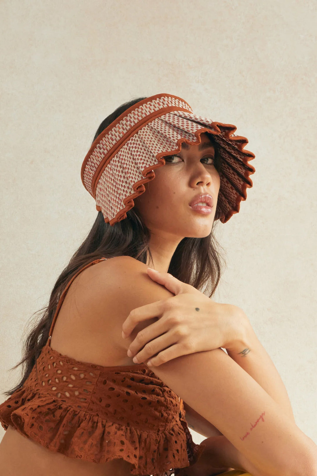 即納★人気急上昇★LORNA MURRAY★Wax Flower Cabana Sun Visor CannesSunvisorSahara_model_108